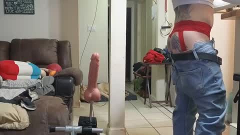 Submissive Slut LOVES adoration online show from December 28, 9:08 pm