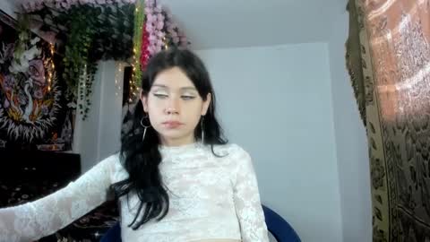 Snapshot of starmoonly chatting on March 6, 4:56 pm starmoonly online show from March 6, 4:56 pm