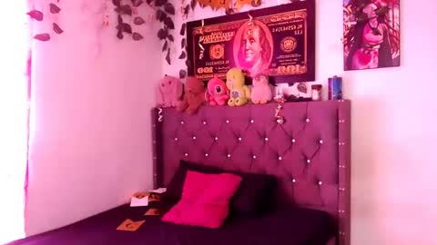 stefanny beautiful online show from October 6, 5:24 pm