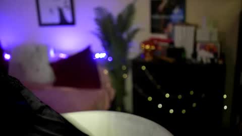 Stella online show from October 14, 4:19 pm