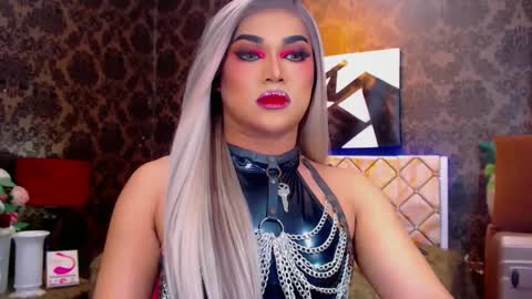 CALL ME STELLA online show from January 22, 9:46 am