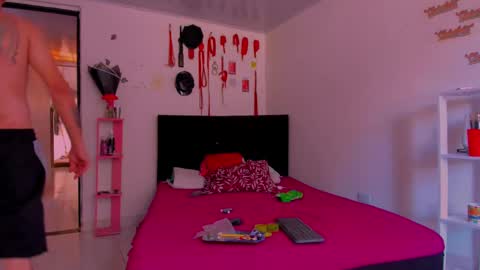 TANIA-STEVEN online show from September 21, 6:35 pm