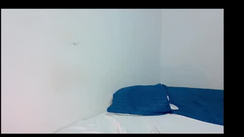 sthefany2512 online show from January 15, 1:48 am