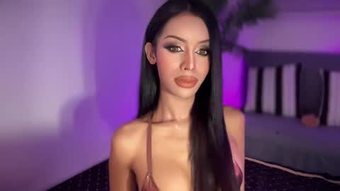 Snapshot of sugarhoneysw8 chatting on February 2, 5:21 am Jess online show from February 2, 5:21 am