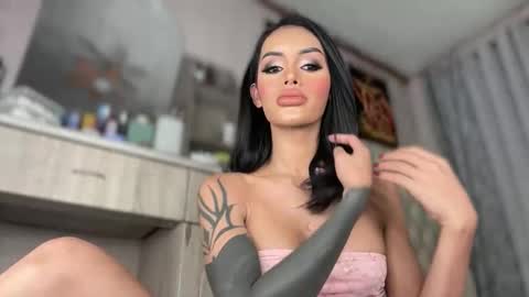 Jess online show from May 25, 3:36 am