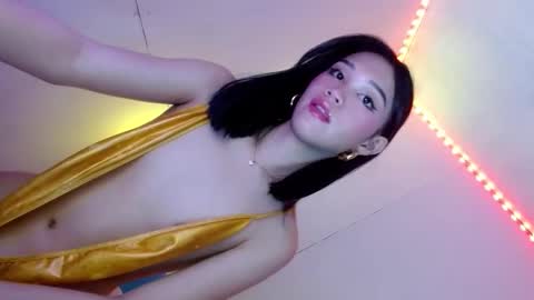 sweet_tatiana28 online show from October 2, 6:18 pm