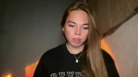 Snapshot of sweetalexa19 chatting on December 3, 7:05 am alexa your one and only queen online show from December 3, 7:05 am