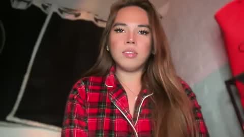 Snapshot of sweetalexa19 chatting on December 10, 6:49 pm alexa your one and only queen online show from December 10, 6:49 pm