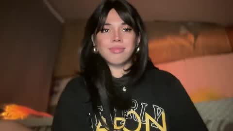 Snapshot of sweetalexa19 chatting on December 21, 2:47 pm alexa your one and only queen online show from December 21, 2:47 pm