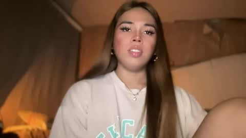 Snapshot of sweetalexa19 chatting on January 13, 9:08 am alexa your one and only queen online show from January 13, 9:08 am