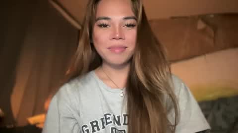 Snapshot of sweetalexa19 chatting on February 13, 8:03 pm alexa your one and only queen online show from February 13, 8:03 pm