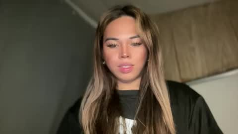 Snapshot of sweetalexa19 chatting on October 8, 7:04 pm alexa your one and only queen online show from October 8, 7:04 pm