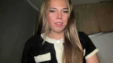 Snapshot of sweetalexa19 chatting on October 21, 3:13 pm alexa your one and only queen online show from October 21, 3:13 pm