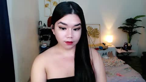 Snapshot of sweetgirl_mayxx chatting on October 12, 12:24 am May online show from October 12, 12:24 am