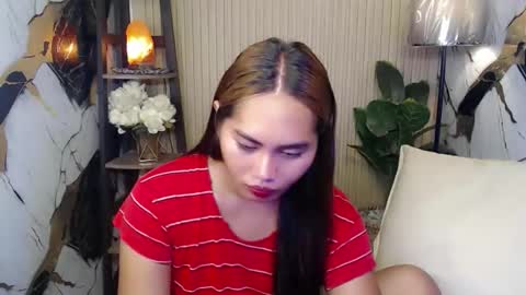   online show from April 18, 11:38 pm