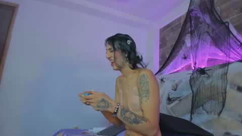 Tahhlia Rouge online show from October 27, 7:22 pm