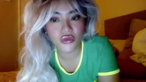 Lena online show from December 5, 2:50 pm