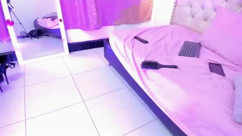 tasty_alan_ online show from November 5, 11:04 pm