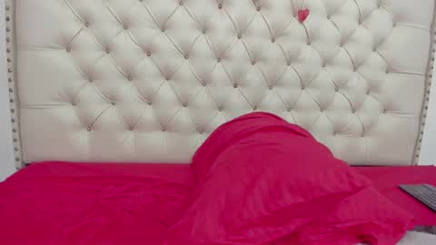 tasty_alan_ online show from November 9, 11:38 pm