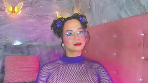 Taylor Sanz online show from September 17, 2:05 am