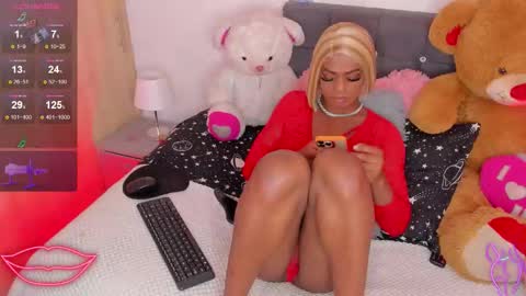 Snapshot of tayssa_maravilh chatting on October 15, 1:05 am TAYSSA ONLINE FROM 0630 PM - 1130 PM COLOMBIAN HOUR online show from October 15, 1:05 am