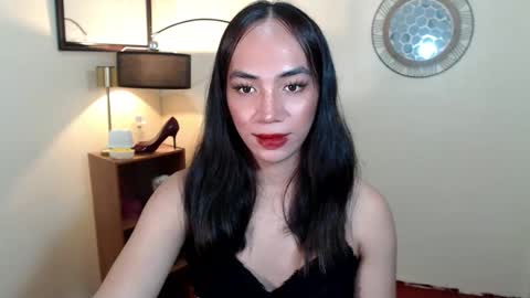 Snapshot of thatslut_deia chatting on October 5, 1:55 pm thatslut_deia online show from October 5, 1:55 pm
