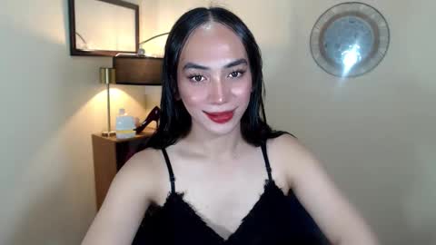 Snapshot of thatslut_deia chatting on October 12, 12:18 pm thatslut_deia online show from October 12, 12:18 pm