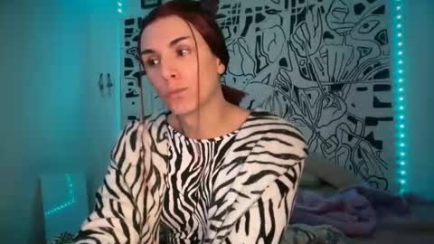 Lucy Lucy online show from December 5, 8:48 pm