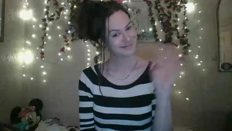 Snapshot of thesillymillie chatting on March 5, 4:52 am sillymillie0 online show from March 5, 4:52 am