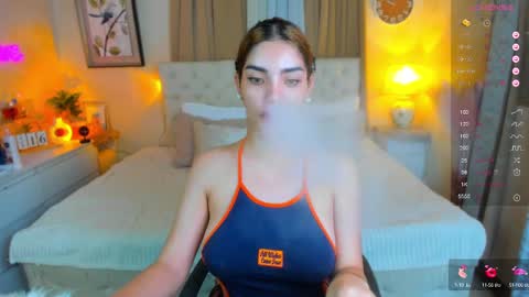 Snapshot of tiffany_cams chatting on February 17, 6:31 am Tiffany online show from February 17, 6:31 am