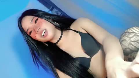 tight_elliana online show from December 2, 6:55 pm