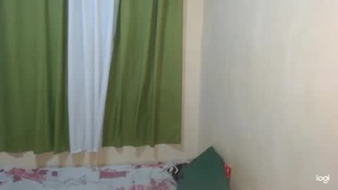 Snapshot of tikolinajeboy chatting on February 17, 7:36 am ANNETS online show from February 17, 7:36 am