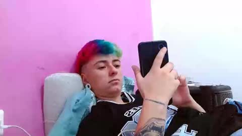 Blue online show from September 19, 10:37 pm