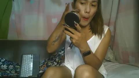 Snapshot of transhottie28 chatting on February 16, 9:48 am transhottie28 online show from February 16, 9:48 am