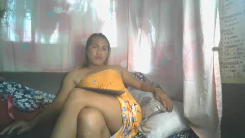 Snapshot of transhottie28 chatting on February 19, 7:28 am transhottie28 online show from February 19, 7:28 am