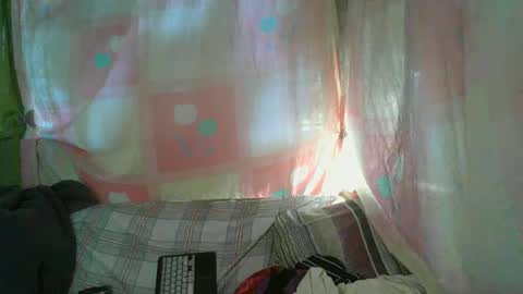 Snapshot of transhottie28 chatting on March 2, 12:31 am transhottie28 online show from March 2, 12:31 am