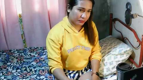 transhottie28 online show from October 27, 12:40 am