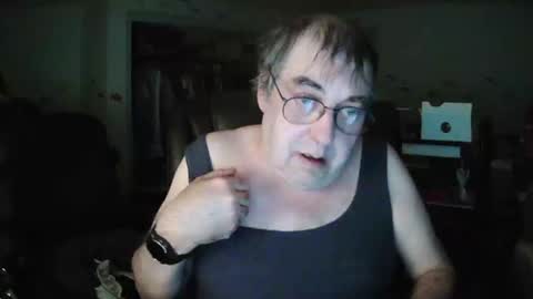 Snapshot of transmtfhello chatting on December 9, 3:29 am Peter online show from December 9, 3:29 am