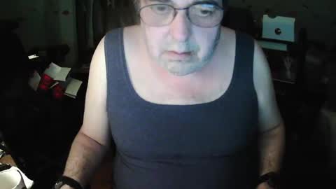 Snapshot of transmtfhello chatting on February 14, 1:45 am Peter online show from February 14, 1:45 am