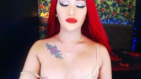 Snapshot of transplayfullolivia chatting on December 2, 8:06 pm KYLIE BELLA  TS online show from December 2, 8:06 pm