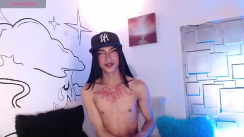 trinity_knox online show from November 28, 4:41 pm