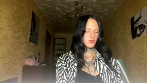 Snapshot of tristalevy chatting on October 17, 8:34 pm Sofa Im new here and so far I do not take off the panties online show from October 17, 8:34 pm