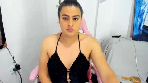 Snapshot of trixxynasty chatting on October 14, 1:39 am trixxy online show from October 14, 1:39 am