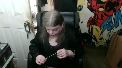 Anne online show from February 26, 8:15 am