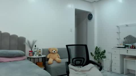  Love Marie  online show from October 14, 7:14 pm