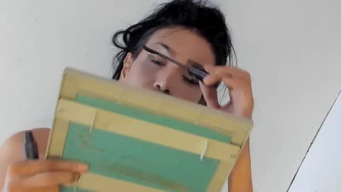 Snapshot of tsmanika chatting on December 12, 5:42 am MA NI KA online show from December 12, 5:42 am