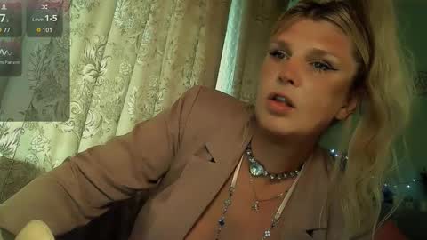 Annika online show from October 11, 8:38 am