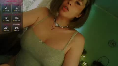 Annika online show from April 28, 11:15 am