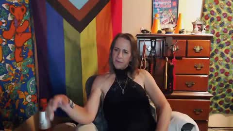 twocumkerry online show from July 10, 9:57 am