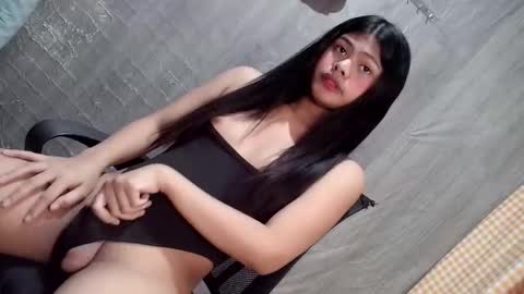 Snapshot of tyradine chatting on September 19, 8:47 pm tyradine3 online show from September 19, 8:47 pm